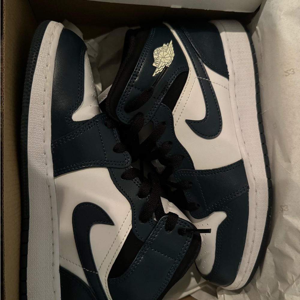 Armory Navy/White-Black Air Jordan 1 Mids